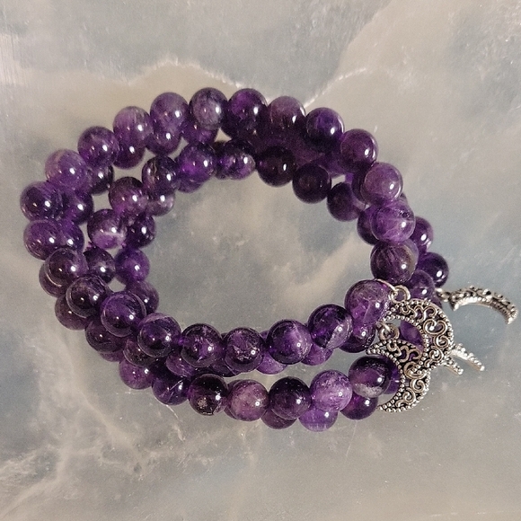 Purple Amethyst 8mm Crystal Beaded Bracelet with Silver Moon Charm - Picture 4 of 4
